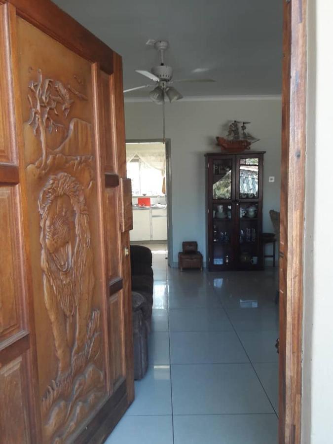 A New Earth Guest Lodge Francistown Buitenkant foto